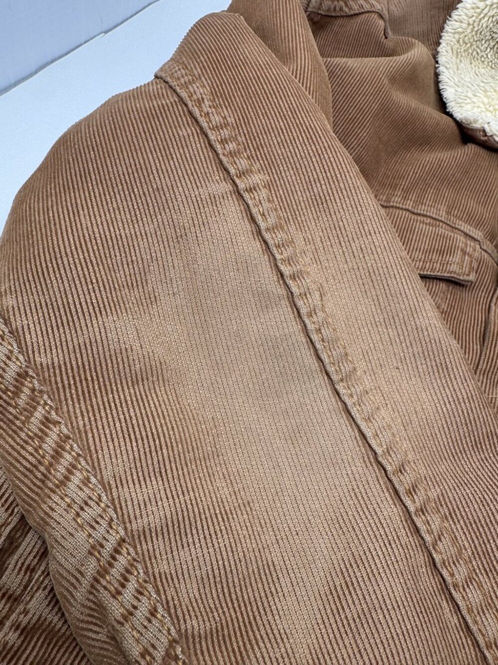 Levi’s Sherpa Lined Corduroy Trucker Jacket Tan Brown Medium - Picture 5 of 10
